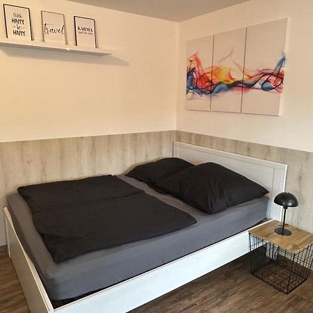 Charmanter Rueckzugsort Parkplatz Kueche Eigener Eingang 뉨브레히트 외부 사진